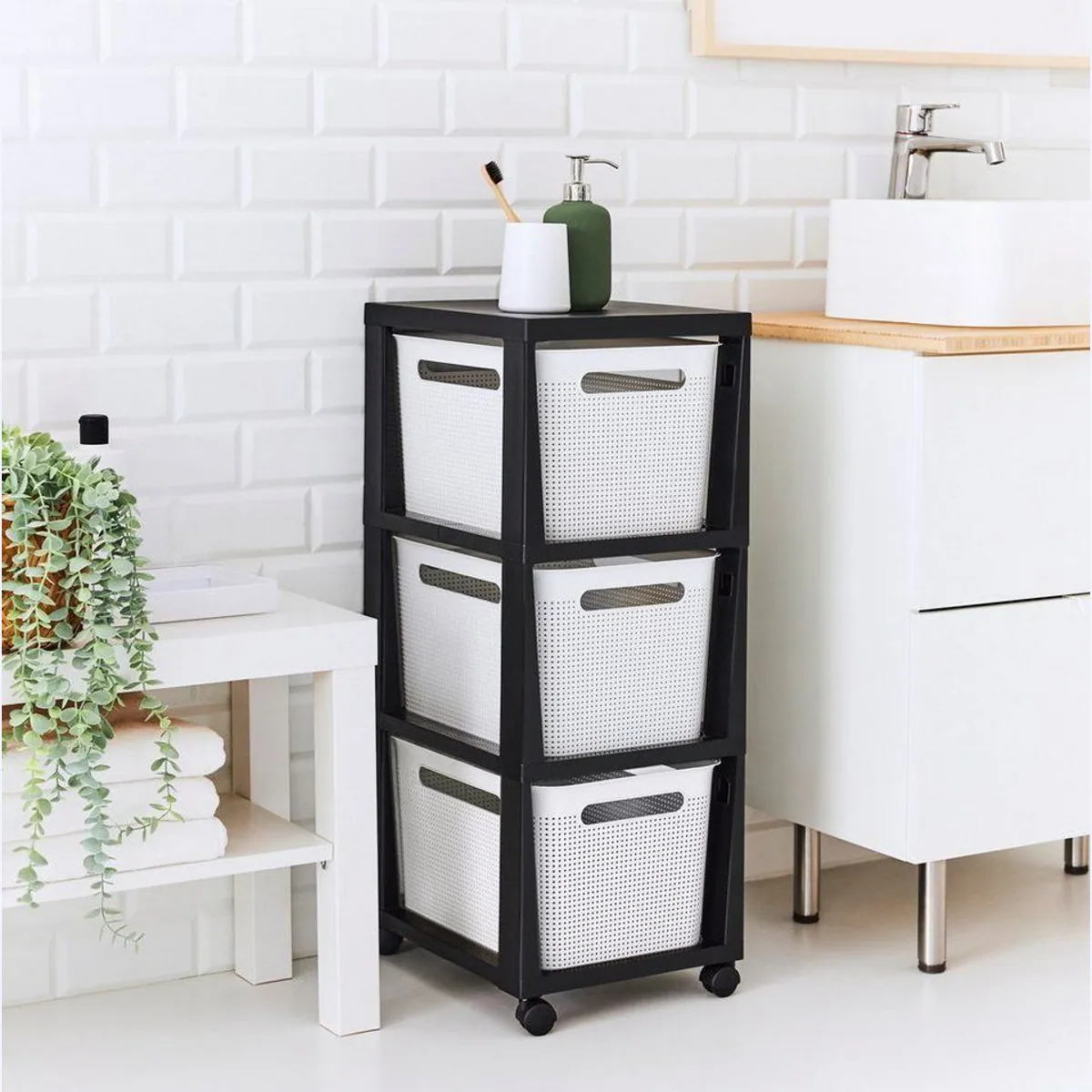 Rotho BRISEN Rollcontainer, elegantes Design, hohe Flexibilität, pflegeleicht — 3 x 16 l 3