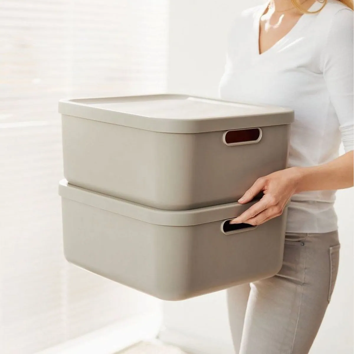 Rotho Albula Light Aufbewahrungsbox, modernes Design, stapelbar, 20 l — 2er-Set 2