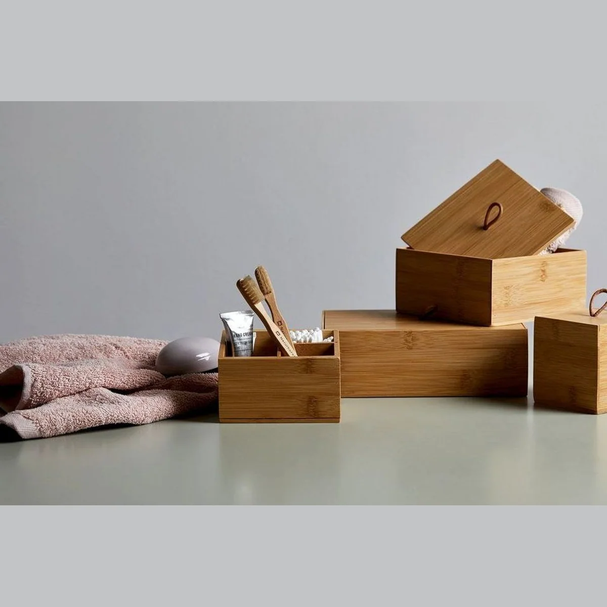 WENKO Aufbewahrungsbox Terra, elegantes Design aus Bambus, ideal für Bad und Haushalt 2